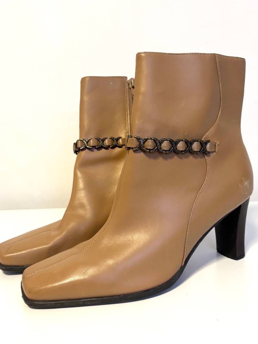 Markon Leather Square Toe Chain Strap Heel Ankle Booties Tan Womens Size 9.5